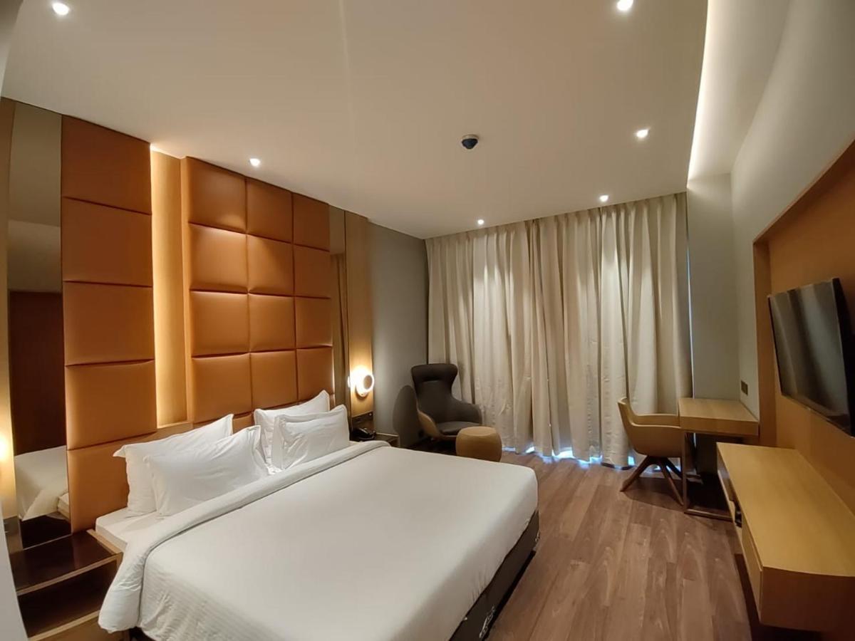 Damson Plum Hotel Lucknow Exterior photo